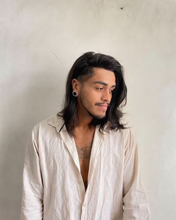 Noah 14'' Men's Long Hair Toupee in 1B Off Black | Men's Long Haircut Style