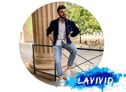 Johnny Depp’s Fans Curious About His Altered Hairline